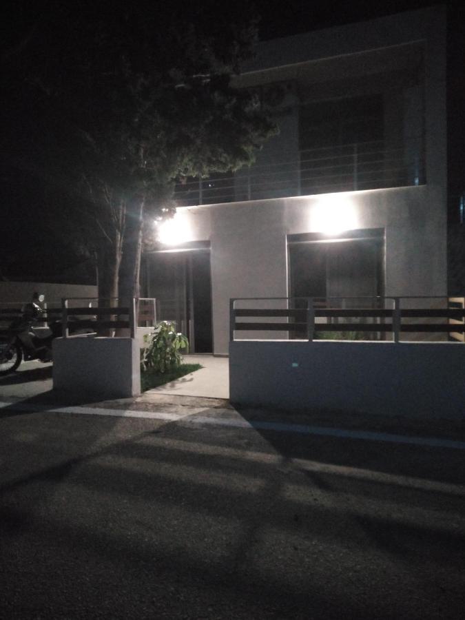 Villa George Sunrise Ratzaklíon エクステリア 写真