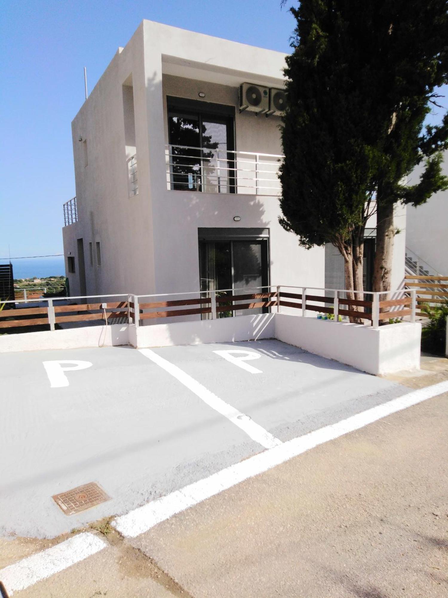 Villa George Sunrise Ratzaklíon エクステリア 写真